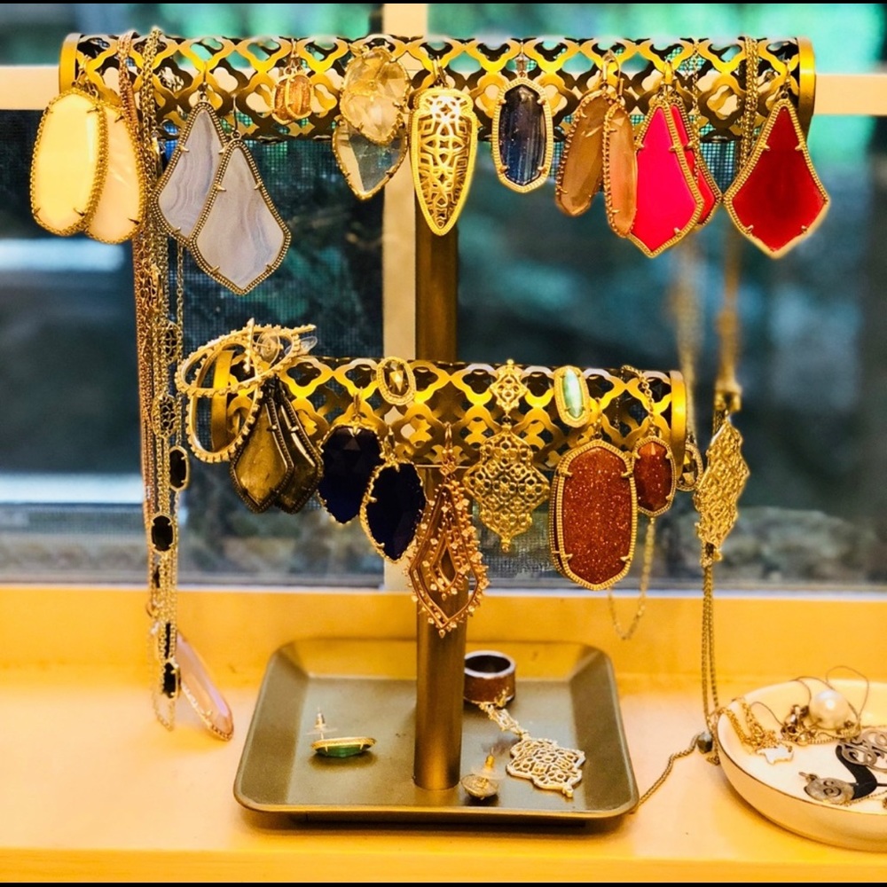 Posting LOTS of new Kendra!
